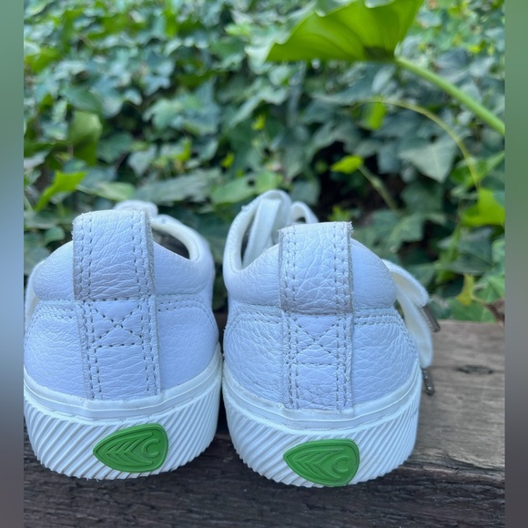 Cariuma "OCA" pebbled leather sneakers - size 9 - Picture 6 of 8